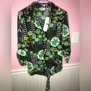 Millenium blouse, Size XL, 3 shades of green, black, yellow and white.